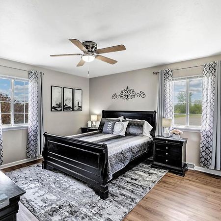 Serene 3 Bedroom Home, Nrm, Wi-Fi, Parking, Queen Bed De Pere Exterior photo