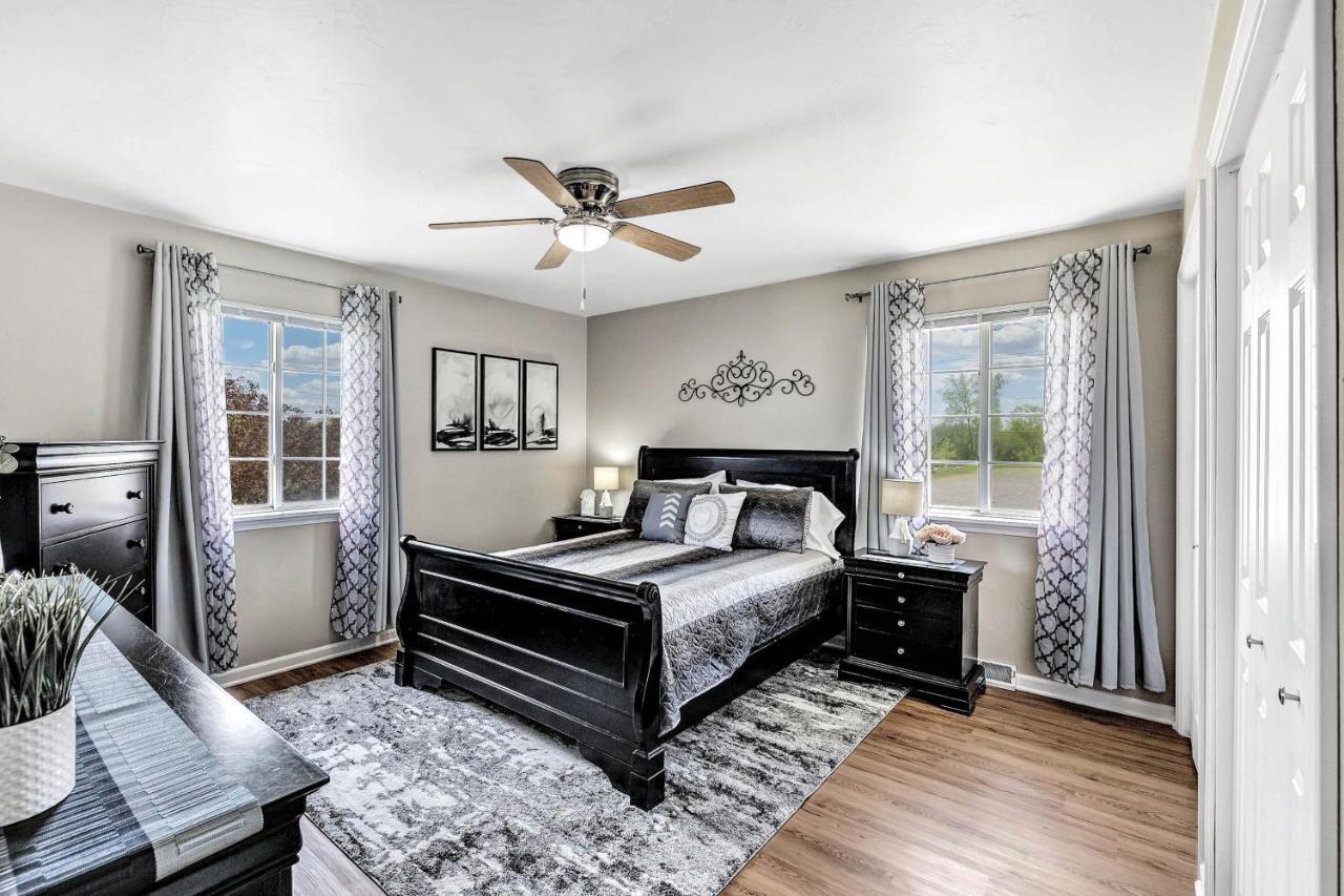Serene 3 Bedroom Home, Nrm, Wi-Fi, Parking, Queen Bed De Pere Exterior photo